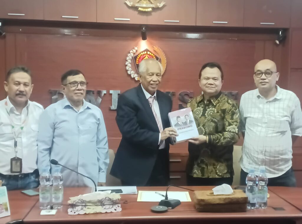 Siap Lawan Kriminalisasi Wartawan, OC Kaligis dan Ronny Sompie Gabung  LKBPH PWI