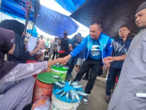 Anwar Hafid Blusukan di Pasar Sentral Parigi, Kenalkan Program BERANI Murah