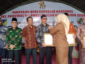 26 Tahun Berjuang, BMT Al Muhajirin Dinobatkan sebagai Penggerak Koperasi Berprestasi