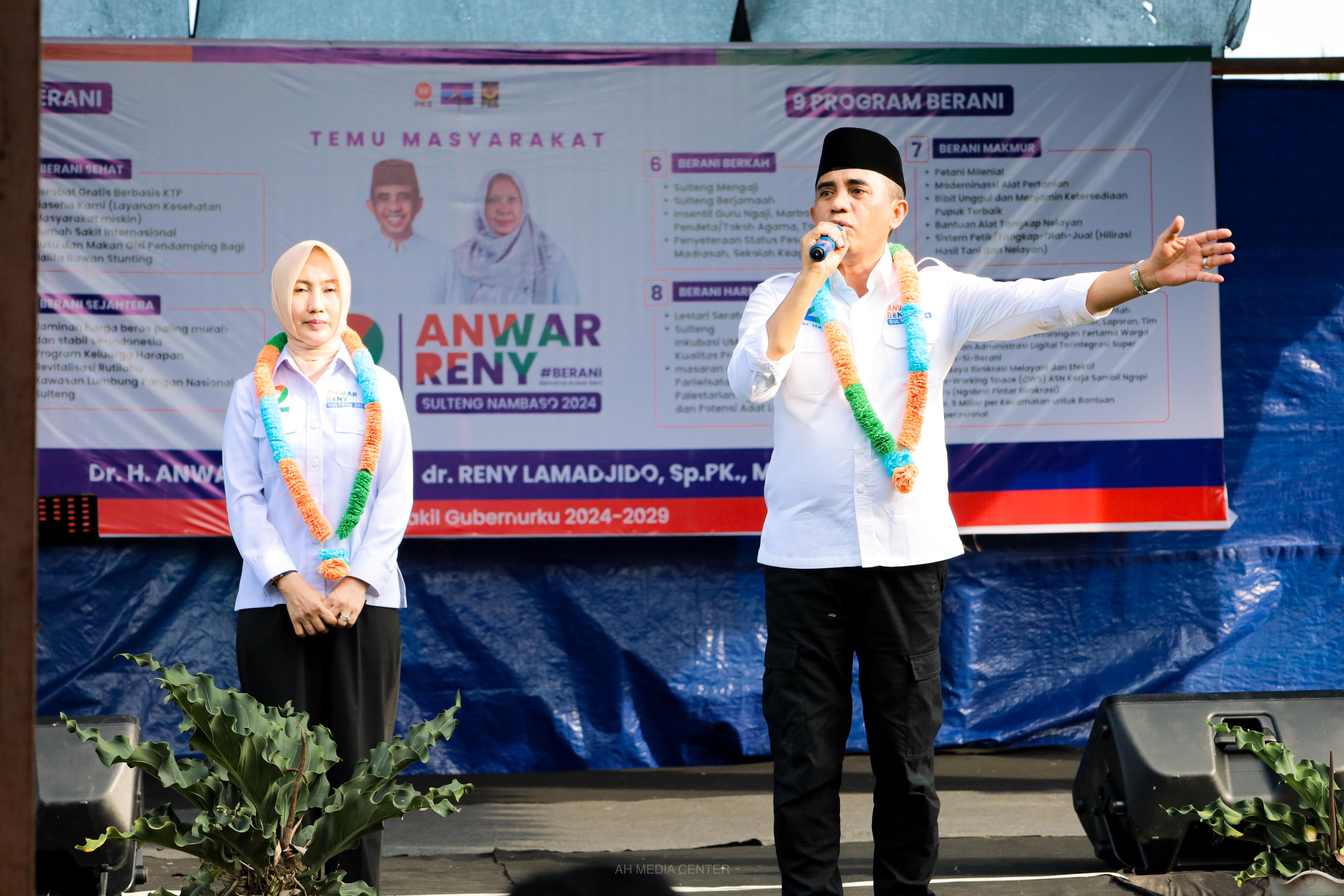 Anwar Hafid Perkenalkan 9 Program BERANI di Desa Tambarana