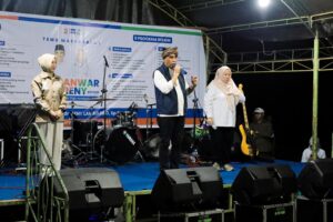 Anwar – Reny Janji Atasi Masalah Air dan Irigasi di  Desa Bora