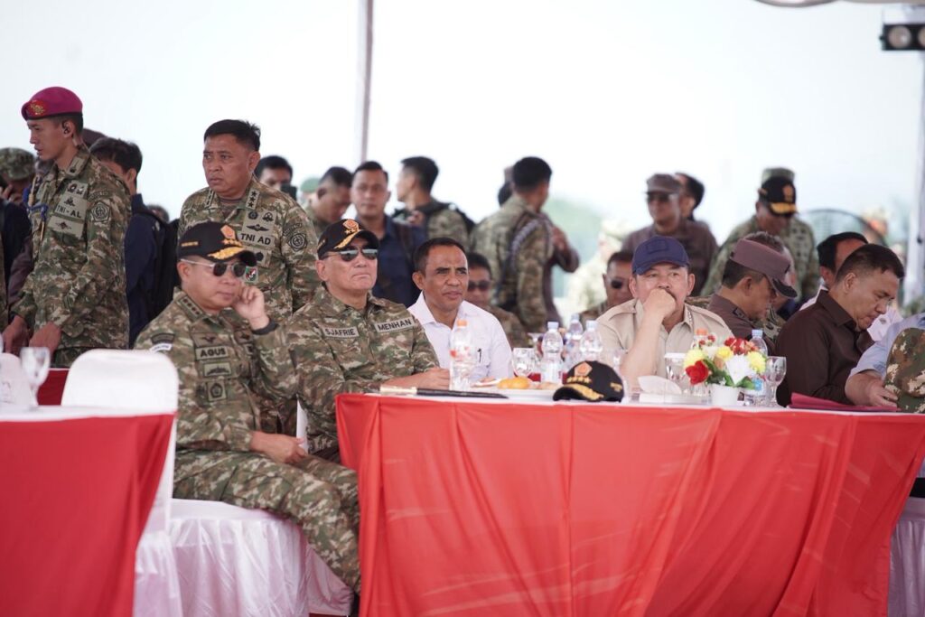 Jet Sukhoi TNI Turunkan Paksa Pesawat Asing di Morowali, Aksi Ini Disaksikan Langsung oleh Menhan dan Gubernur Sulteng 