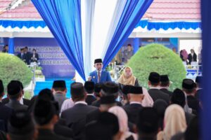 Gubernur Anwar Hafid Lantik 389 Pejabat di Lingkup Pemprov Sulteng