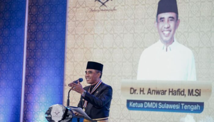 Tinggalkan Batu Bara, Anwar Hafid Siapkan PLTS untuk Sulteng Lebih Hijau