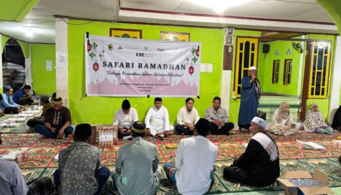 PT GNI Ikuti Safari Ramadhan Kawasan, Salurkan Bantuan Al-Qur’an dan Iqra di Desa Bunta