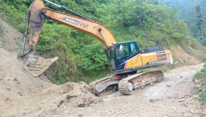 Akses Darat Desa Tanauge Ditingkatkan, PT GNI Lanjutkan Perbaikan Jalan di Morut