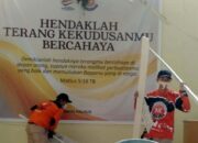 Turun ke Daerah Bencana, Relawan PKS Bersihkan Rumah Warga, Masjid hingga Gereja