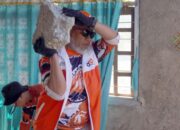 Merasa Terpanggil, Anggota DPRD Kota Palu Ikut Angkat Material di Kamarora