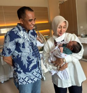 Anwar Hafid Miliki Cucu Pertama, Sejumlah Kolega Beri Ucapan Selamat