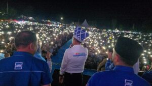 Warga Baluase Sebut Anwar Hafid Beri Kontribusi untuk Pembangunan Masjid At-Taqwa