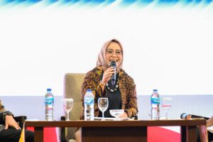 Gunakan Medsos, Sekprov Sulteng Rajin Sebarkan Pesan Netralitas ASN