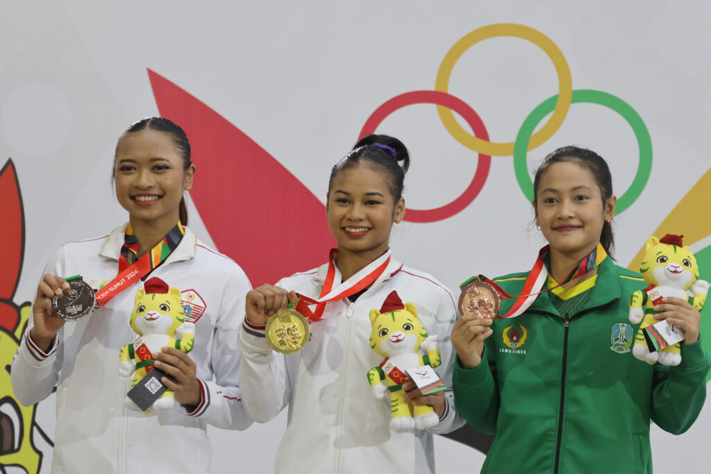 Kontingen Riau dan DKI Jakarta Kembali Boyong Emas Senam Artistik All Round Putra Putri PON 2024