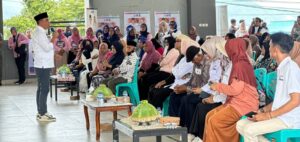 Anwar – Reny Paparkan Program Unggulan kepada Warga di Huntap Tondo