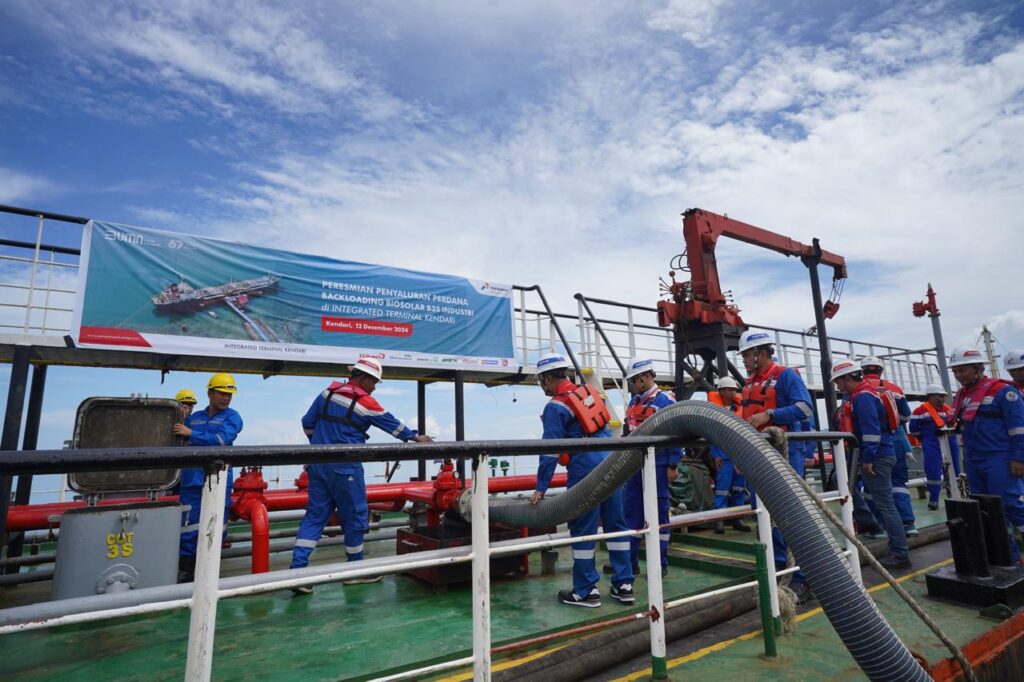 Kado HUT ke-67, Pertamina Sulawesi Resmikan Jetty Kapal Industri dan Penyaluran Perdana Biosolar B35 di IT Kendari