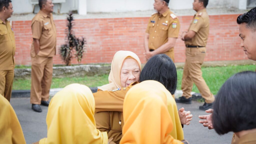 Reny Lamadjido Pamit Sebagai Wakil Wali Kota Palu