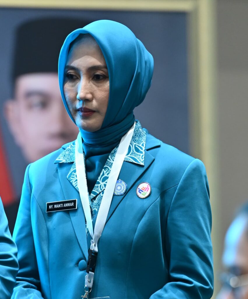 Sri Nirwanti Bahasoan Dilantik Ketua TP-PKK dan Tim Pembina Posyandu Sulteng