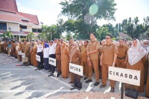 Pasca Idul Fitri 1446 H dan Cuti Bersama, Gubernur Anwar Hafid Pimpin Apel Pagi dan Halal Bihalal