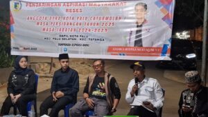 Reses di Birobuli Utara, Andika Riansa Bantu 2 Unit Mesin Pemotong Rumput untuk Warga
