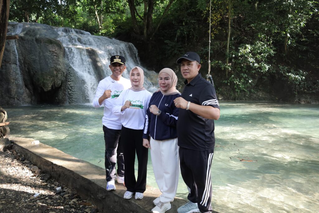 Gubernur Sulteng Resmikan Wisata Air Terjun Pofua’a Bente di Bungku