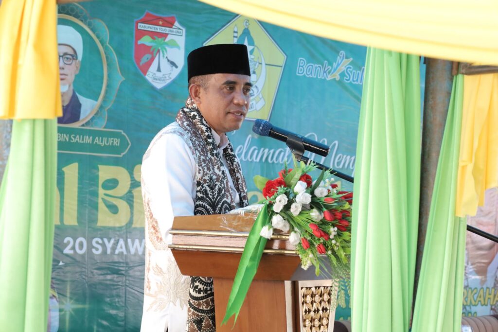Haul Guru Tua di Touna, Gubernur Anwar Hafid Serukan Kebangkitan Pendidikan Islam