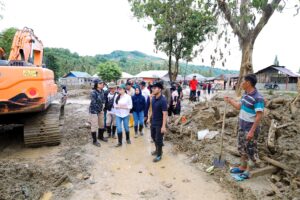 Rembuk Pemuda dan Relawan Berani Bantu Korban Banjir Bandang di Wombo Bersaudara