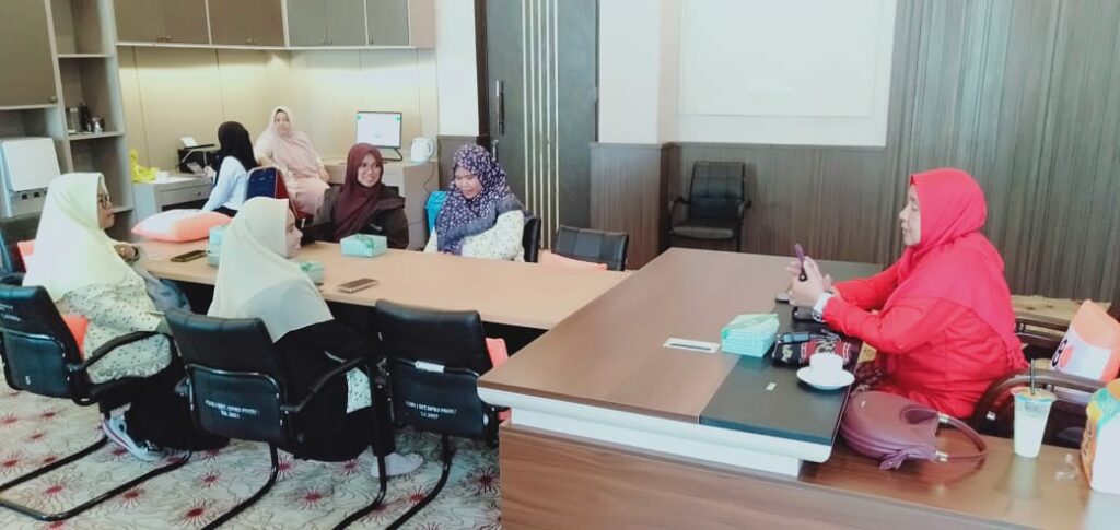 Tandang ke Fraksi PKS, Pengurus NA Sulteng Tawarkan Program Literasi Keuangan untuk Emak-emak