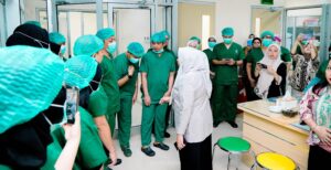 Wagub Reny Lamadjido Tinjau Persiapan Operasi Jantung Terbuka di RSUD Undata