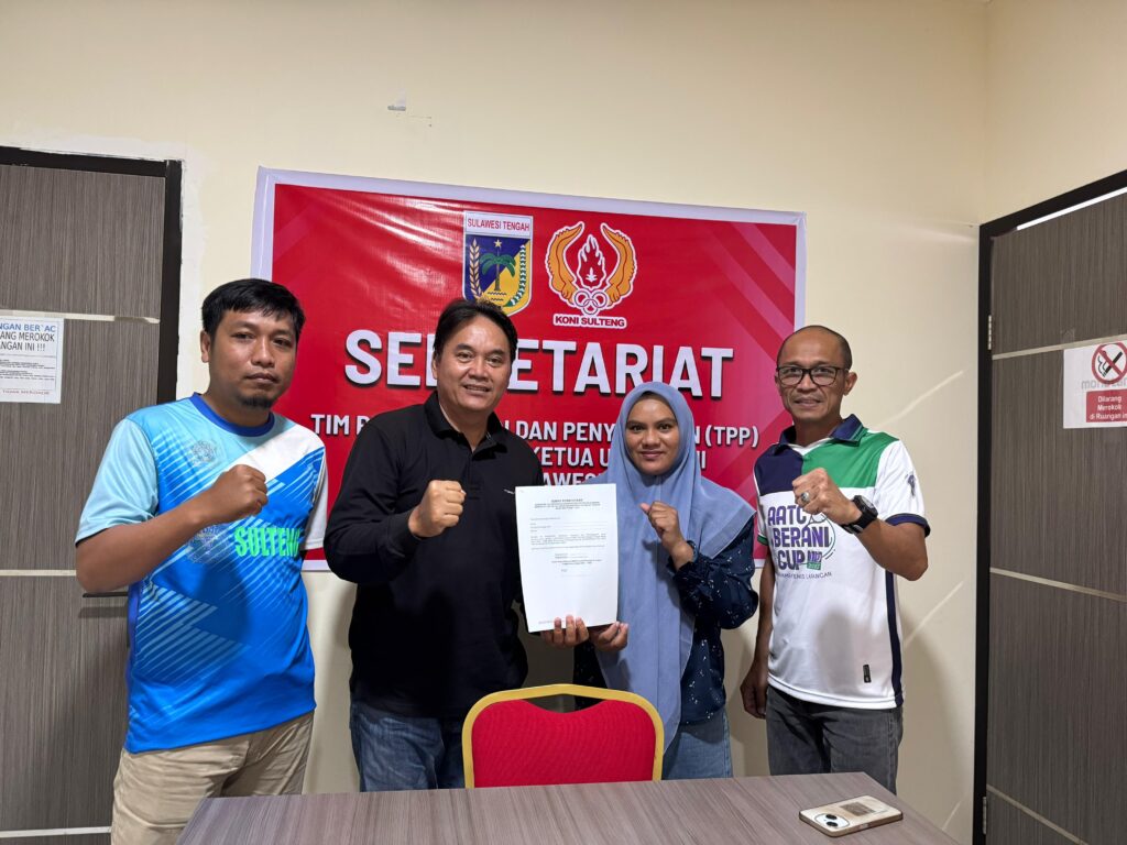 Pengacara Hartono Ambil Formulir Pendaftaran Caketum KONI Sulteng 2025-2029