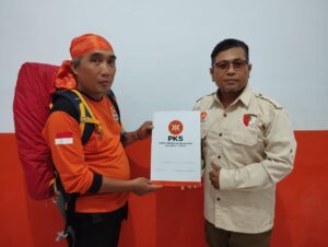 DPW PKS Sulteng Berangkatkan Tiga Relawan ke Sumbar