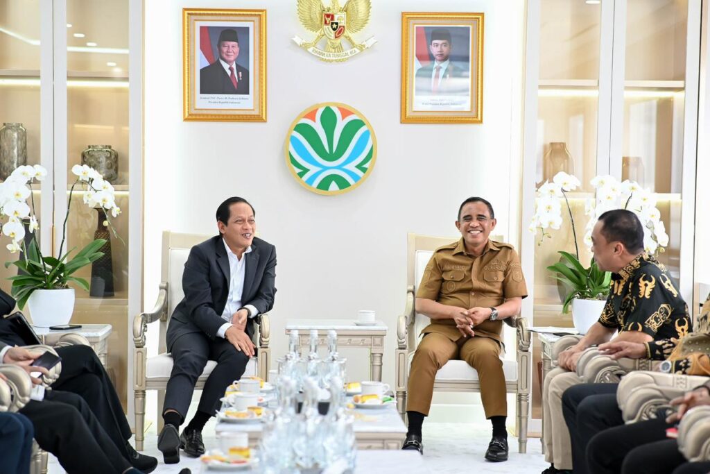 Gubernur Anwar Hafid dan KLH Satukan Langkah Tertibkan Tambang Ilegal