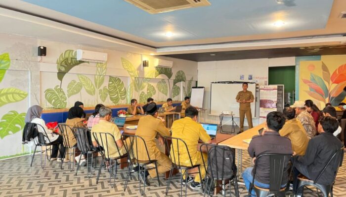Sikola Mombine Gelar Bimtek Penginputan DTSEN untuk Penguatan Data Warga Miskin