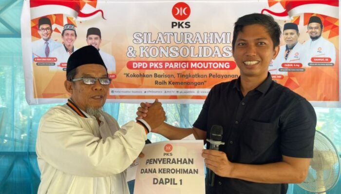 DPD PKS Parimo Serahkan Dana Kerohiman kepada Caleg di Tiga Dapil