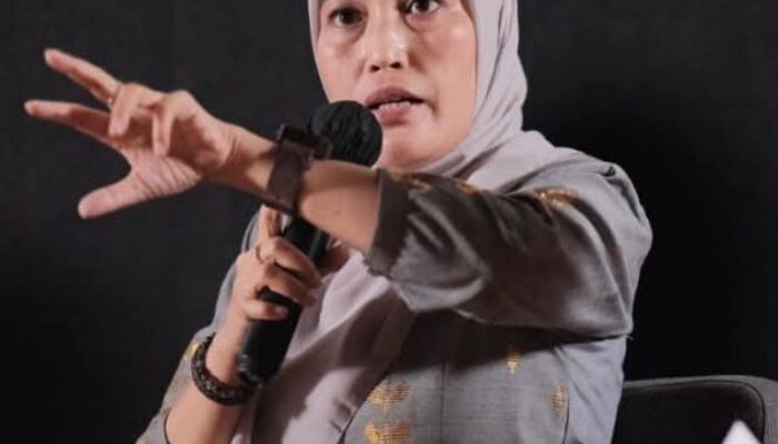 Mutmainah Korona Desak Penyedia MBG di SDN 6 Kayumalue Ngapa Dihentikan Sementara