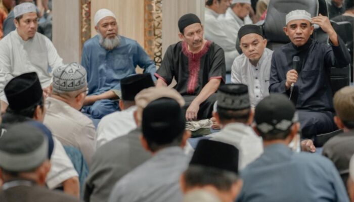 Retret Kepala Sekolah, Gubernur Anwar Hafid Dorong Pendidikan Berbasis Masjid dan Akhlak di Sulteng